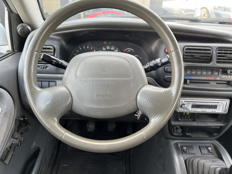 Suzuki Grand Vitara XL-7 2.7i V6 127kw 4x4 TAŽNÉ  - fotka 11 z 22