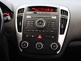 Kia Ceed (2009) 1.6 CRDi, po STK, pěkný stav - náhled 10