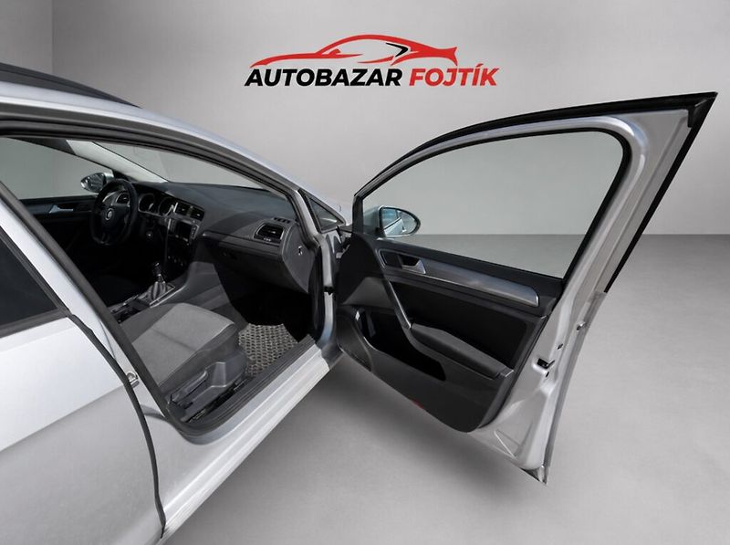 Volkswagen Golf Variant (2015) 1.2 TSi 81KW Trendline - fotka 18 z 24