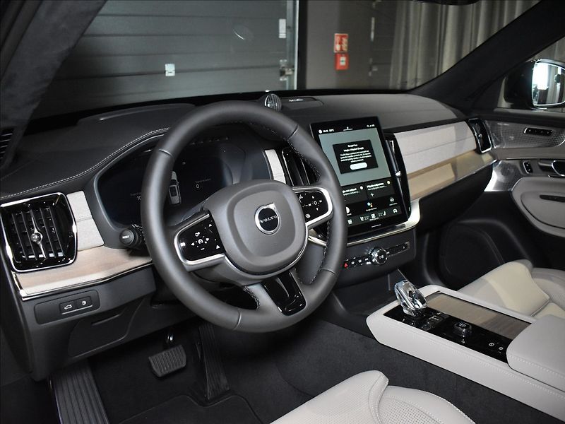 Volvo XC90 (2026) 2,0 T8  Ultra Dark - fotka 26 z 40