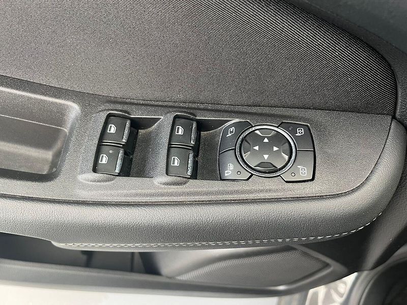 Ford Galaxy 2.0 EcoBlue, 140 kW, Cebia - fotka 22 z 45