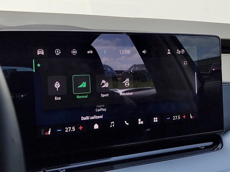 Škoda Octavia (2024) Selection 1,5 Tsi 110 Kw - fotka 16 z 37