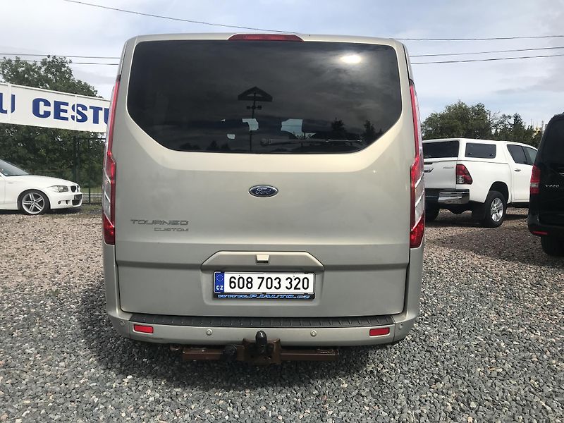 Ford Tourneo Custom 2.0 TCDI 125 KW,L2,8-MÍST,DPH - fotka 6 z 20
