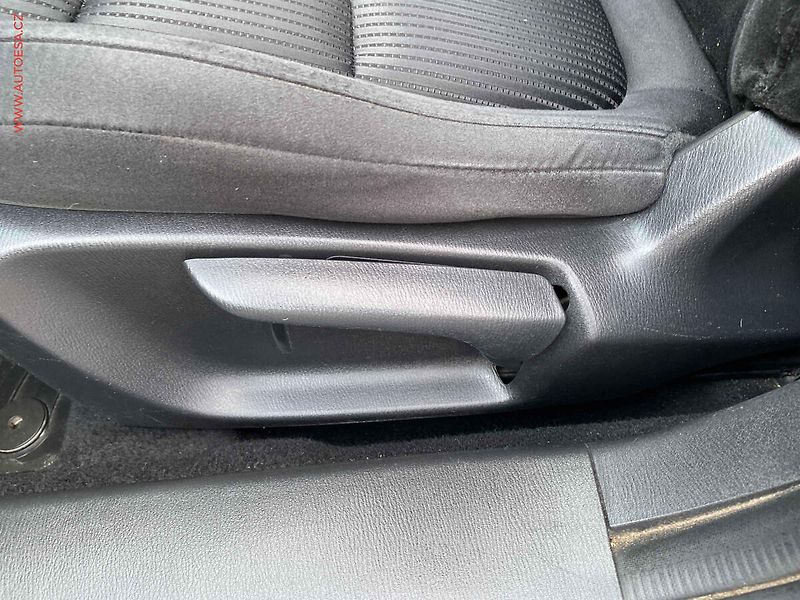 Mazda 6 (2013) 2.0 i, AT, bixen, TZ, +kola - fotka 15 z 19