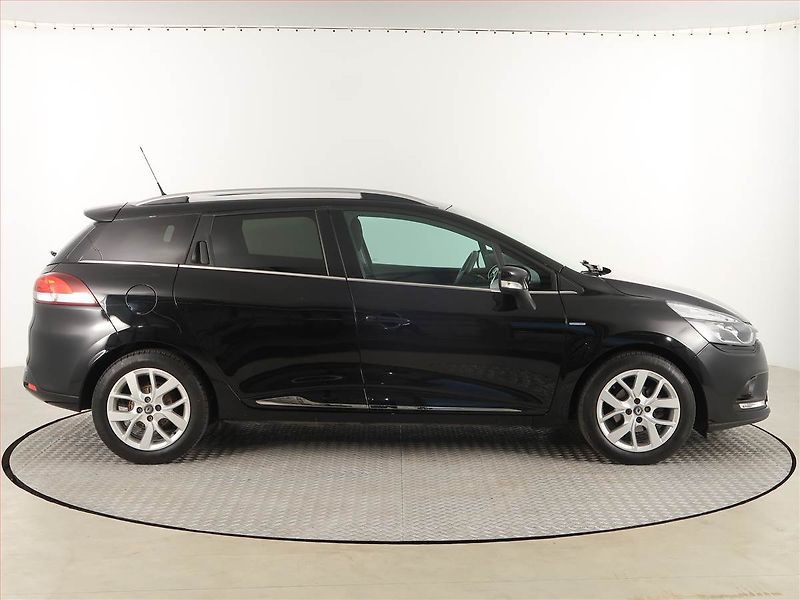 Renault Clio (2019) Limited 0.9 TCe, Serv.kniha - fotka 6 z 17