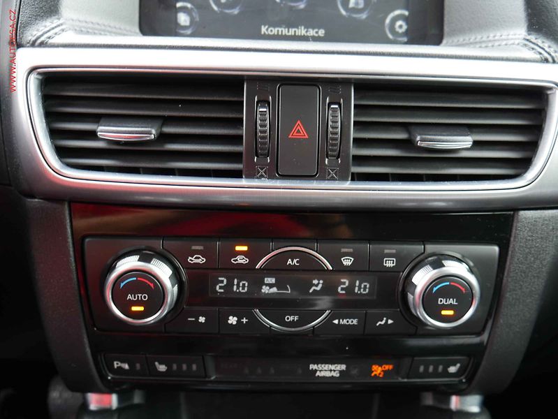 Mazda CX-5 (2017) 2.0i, 2.maj,ČR, LED, navi - fotka 19 z 22