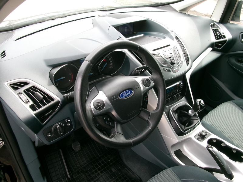 Ford C-MAX (2011) 2,0TDCi NAVI AC BT TEMP  - fotka 7 z 23