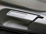 Volkswagen Golf (2008) 1.6 MPi, Navi, AC - náhled 11