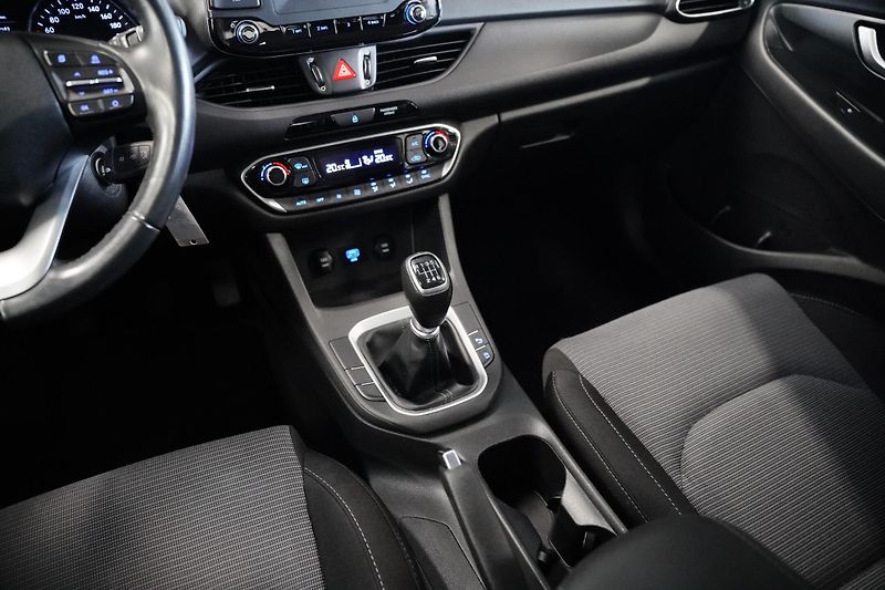 Hyundai i30 - fotka 23 z 26
