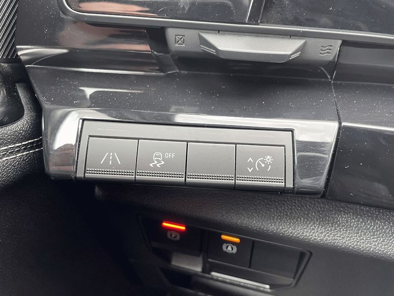 Renault Austral (2023) 1.3 TCe,116kW, ČR - fotka 32 z 46