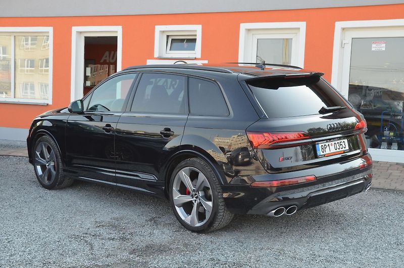 Audi SQ7 (2020) TDi V8 320kW Quattro EXCLUSIVE - fotka 4 z 45