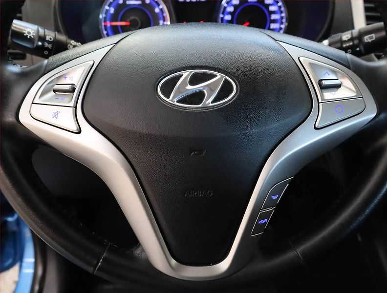 Hyundai ix20 (2017) 1.6 CVVT, ČR,1.maj - fotka 18 z 18