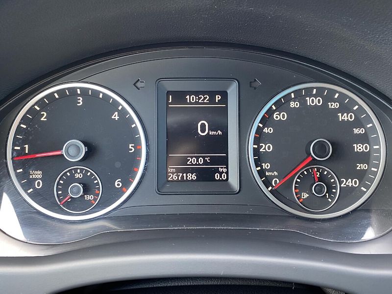 Volkswagen Tiguan 2.0 TDI 103 kW DSG 4Motion - fotka 9 z 26