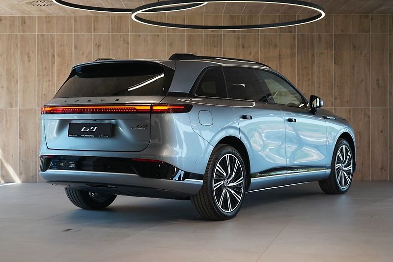Xpeng G9 (2026) AWD Performance - 575 HP !!! - fotka 10 z 38