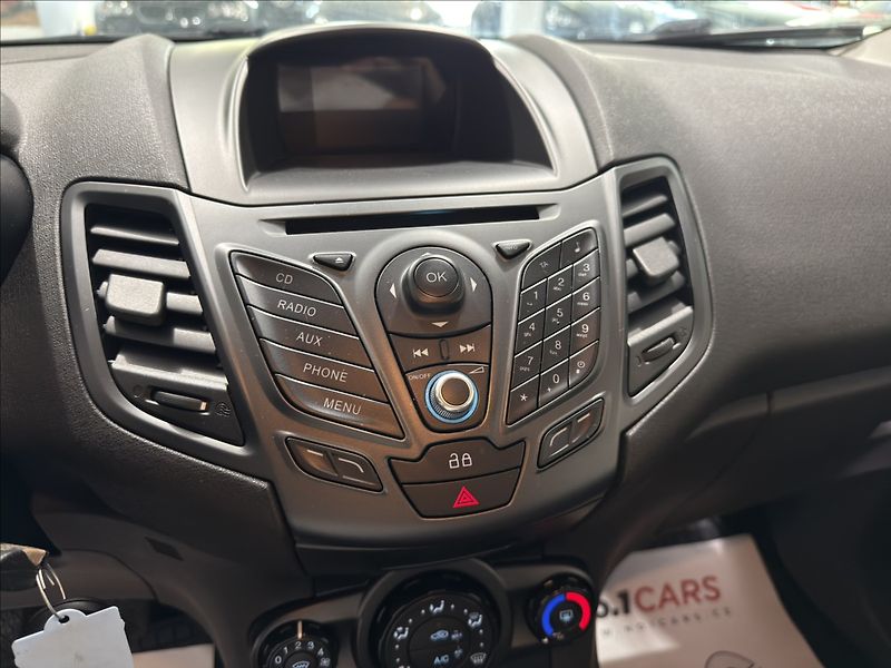 Ford Fiesta 1,0   i 1.MAJITEL ČIDLA KLIMA - fotka 12 z 26
