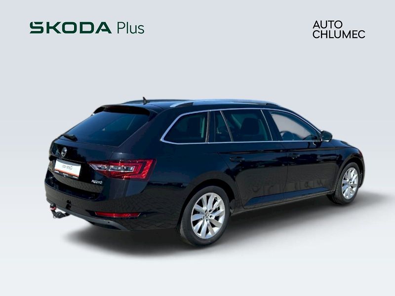 Škoda Superb (2018) Combi 2.0 TDI Style - fotka 32 z 33