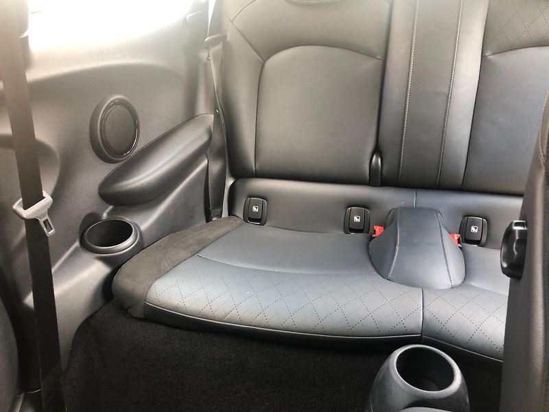 Mini Ostatní (2021) Cooper SE, certifikát baterie - fotka 19 z 27