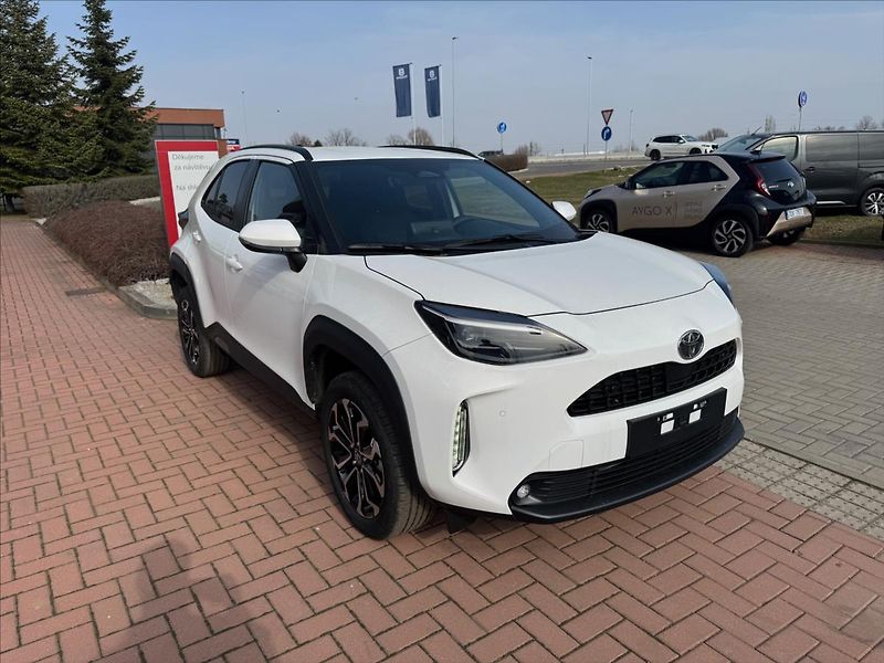 Toyota Yaris Cross (2025) 1,5 1.5l HEV Style - fotka 3 z 13