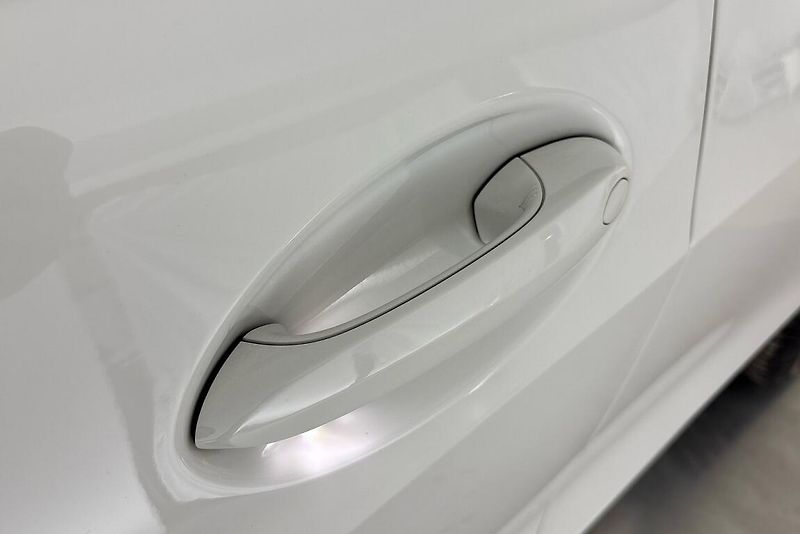 BMW X5 xDrive40i - fotka 7 z 27