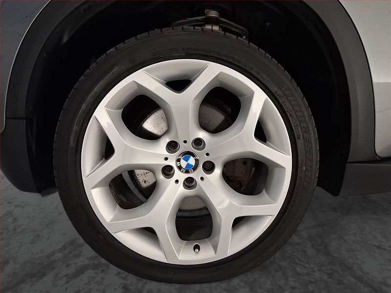 BMW X5 (2009) xDrive35d - fotka 15 z 23