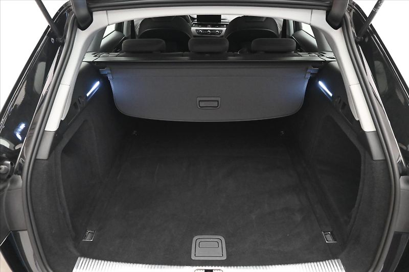 Audi A4 2,0 40TDI 150kW S-Tronic Záruk - fotka 10 z 32