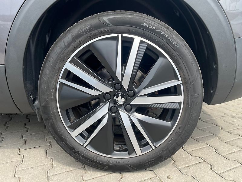 Peugeot 5008 1.6 PureTech/133kW GT AT - fotka 5 z 39
