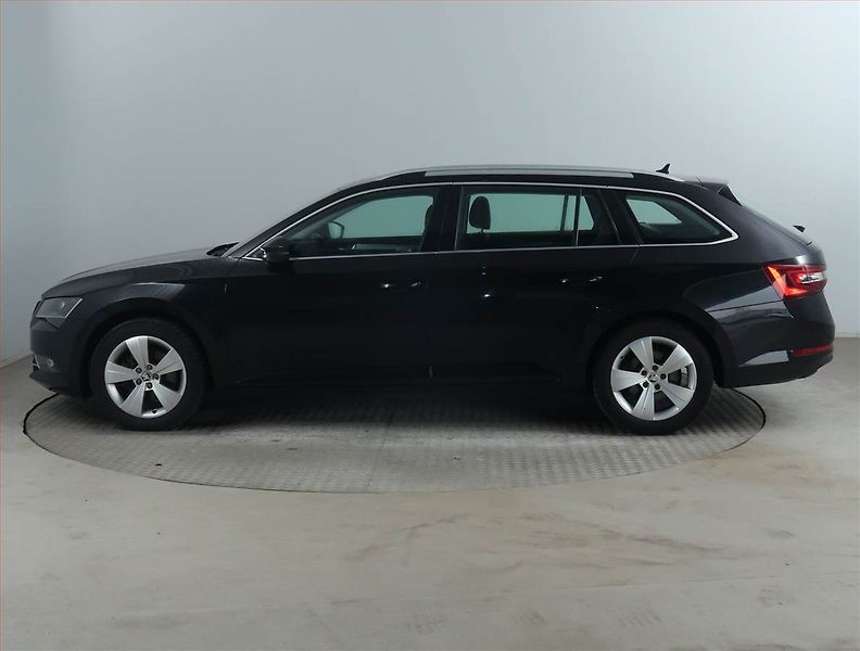 Škoda Superb (2018) Style 2.0 TDI, Automat, Kůže - fotka 3 z 15