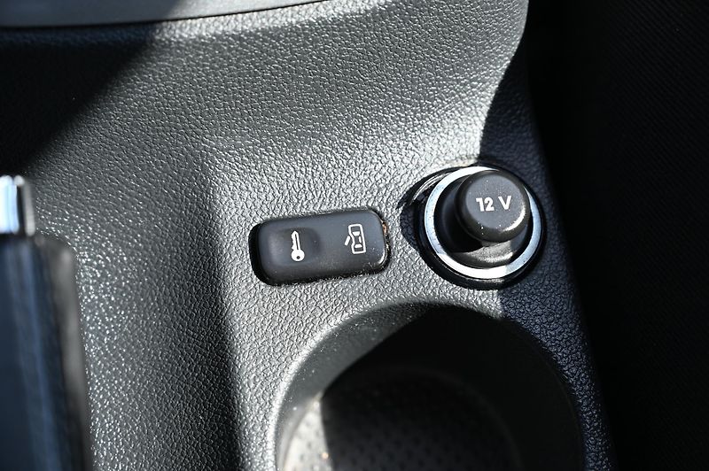 Škoda Octavia 2.0TDI 103KW 9/2012 Rezervace - fotka 18 z 43