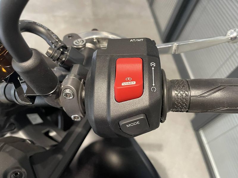 Yamaha (2025) MT-09 Y-AMT EU5+ - fotka 10 z 10