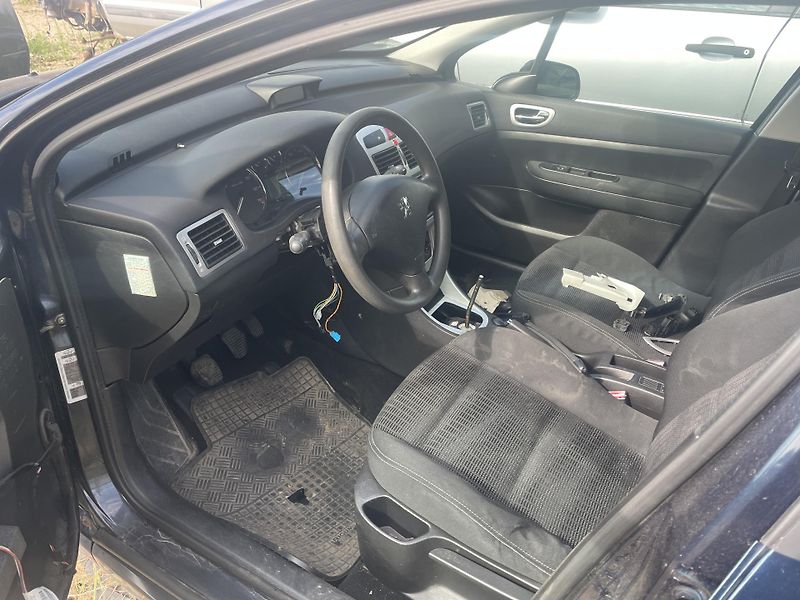 Peugeot 308 SW náhradní díly  - fotka 2 z 3