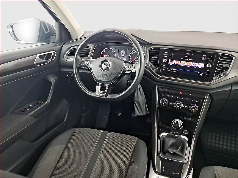 Volkswagen T-Roc (2019) 1.6 TDI, Tempomat - fotka 7 z 17