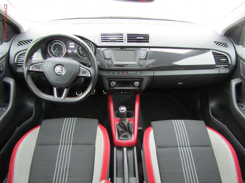 Škoda Fabia (2016) 1.2 TSi, ČR, AC, výhřev sed - fotka 8 z 21
