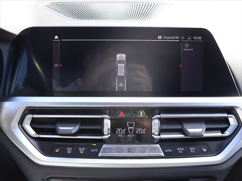 BMW Řada 3 3,0 M340d 250 kW xDrive CZ DPH - fotka 27 z 40