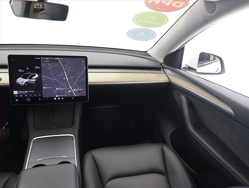 Tesla Model Y (2023) RWD LFP 60kWh, SoH 97% - fotka 8 z 33