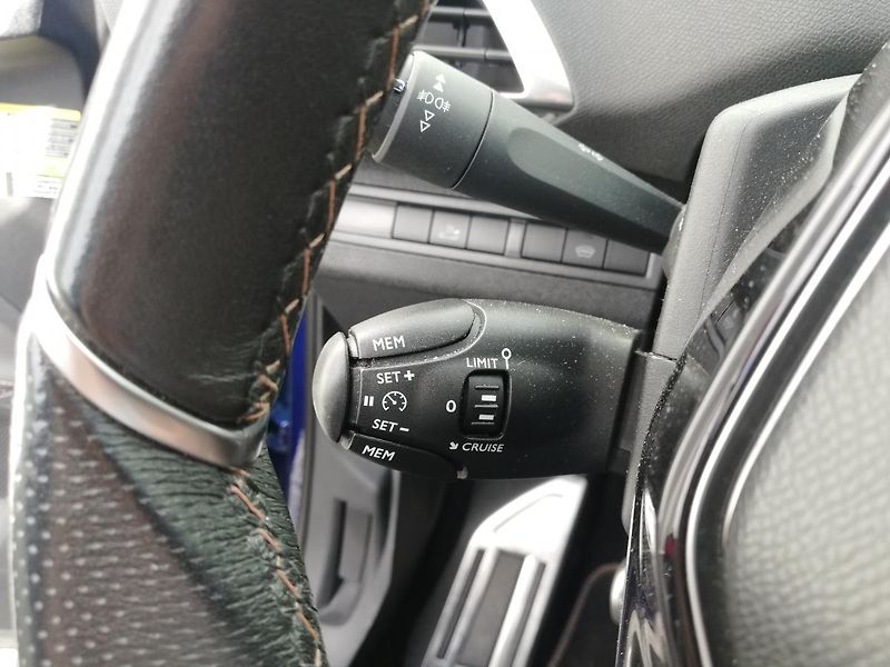 Peugeot 3008 (2017) GT-Line 2,0 bHDi 150k MAN6 - fotka 17 z 23