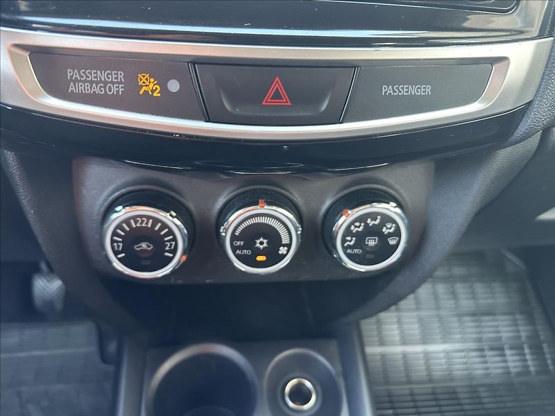 Mitsubishi ASX 1,6 - fotka 17 z 25