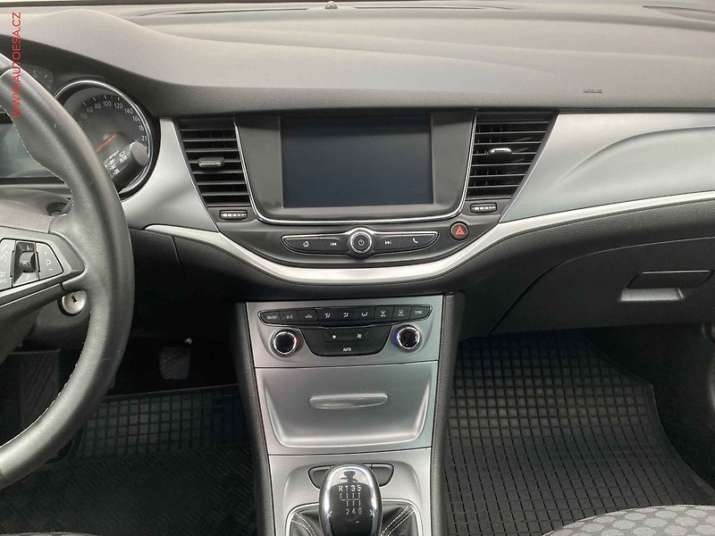 Opel Astra (2017) 1.6CDTi, ČR, AC, TZ - fotka 12 z 16