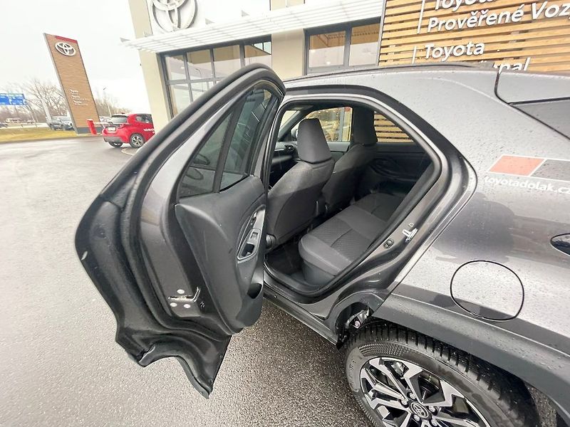 Toyota Yaris Cross 1.5 Hybrid 130k FWD Style - fotka 22 z 28