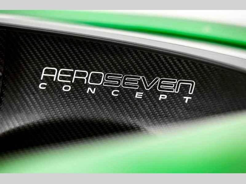 Koncept Caterham AeroSeven.