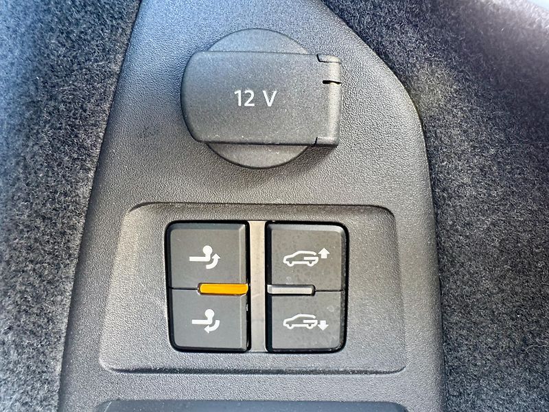 Volkswagen Touareg (2024) Model 2025, Kůže, VZDUCH,Tažné - fotka 38 z 43