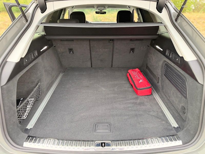 Audi A6 Allroad (2025) 50 TDI - fotka 13 z 37