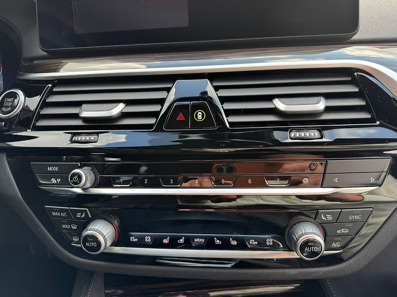 BMW Řada 5 530d xDrive El. tažné TOP stav - fotka 21 z 22