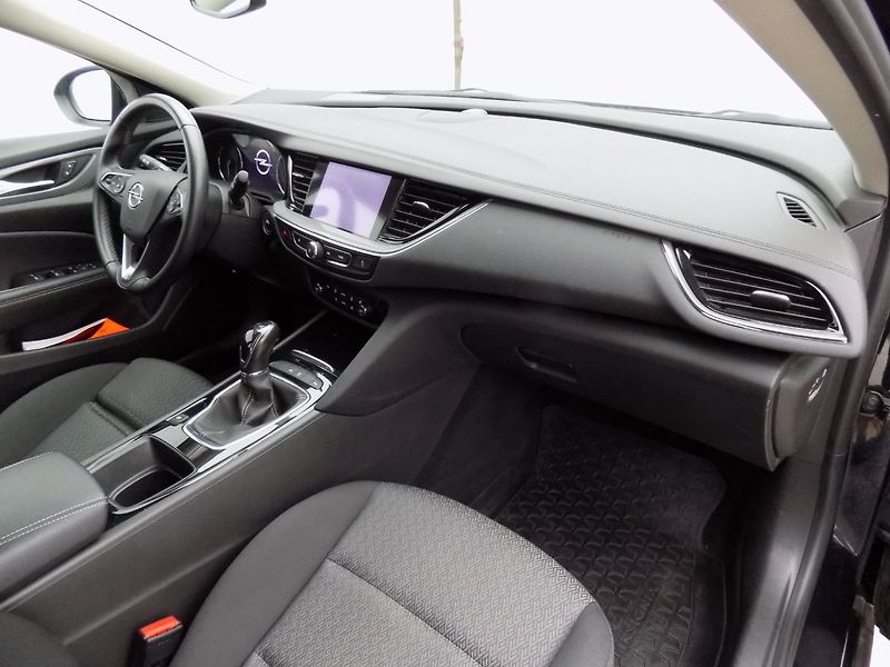 Opel Insignia (2020) 1.6 CDTI/Bussines Edition/DPH/ - fotka 16 z 39