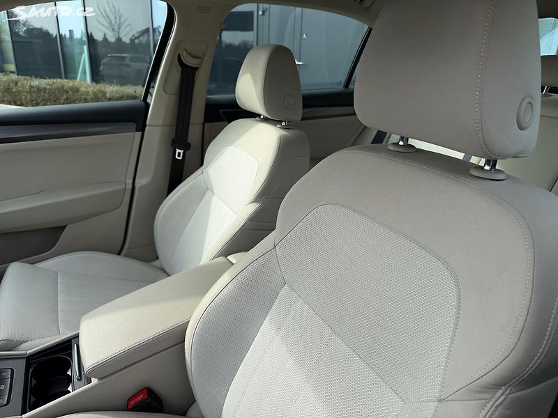 Škoda Superb (2020) 2.0 TDi 110kw/STYLE/tažné - fotka 13 z 27