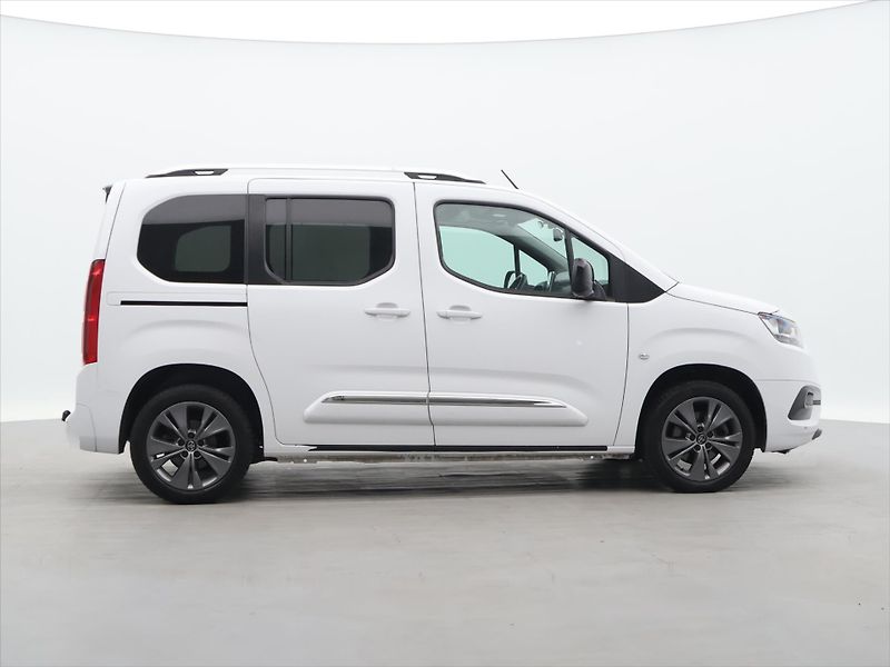 Toyota ProAce City Verso 1,5 D-4D 130k Aut. CZ Family - fotka 8 z 38