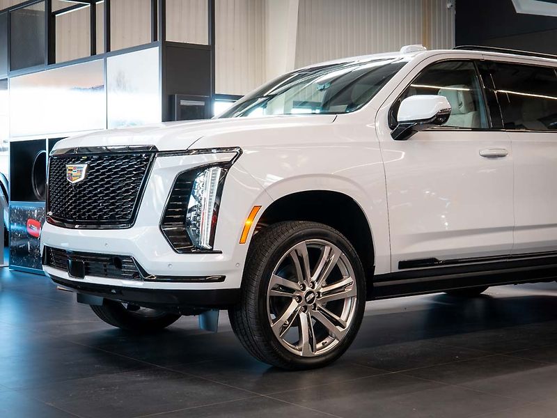 Cadillac Escalade (2026) 6.2 ESV Sport Platinum 2026 - fotka 12 z 50