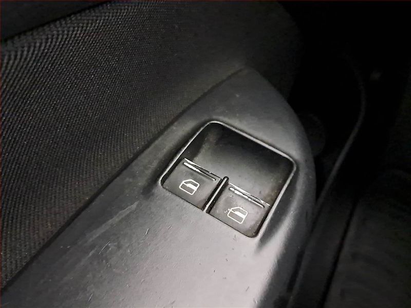 Škoda Octavia (2005) 1.9 TDI, po STK, Tažné - fotka 14 z 14