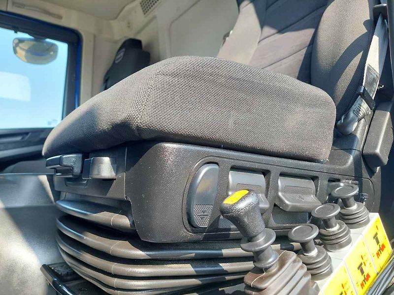 Iveco Ostatní AD300X48Z/HR Bordmatik - fotka 65 z 66