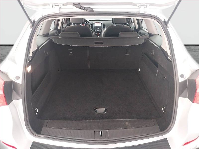 Opel Astra (2014) 1.4 T, Serv.kniha, Navi - fotka 14 z 19
