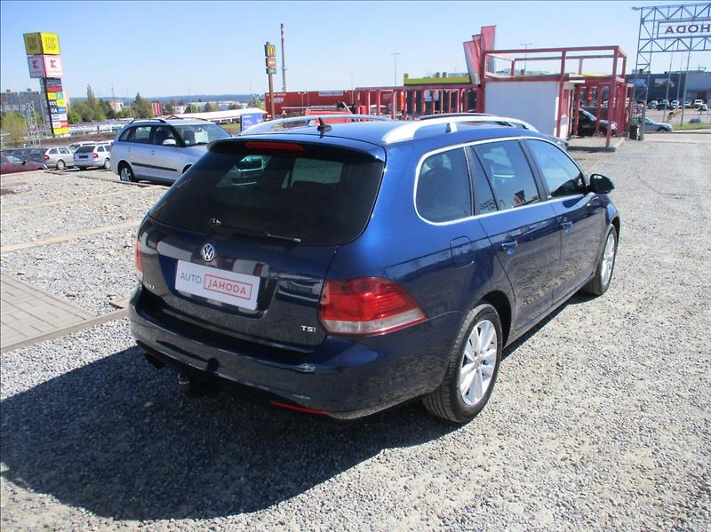 Volkswagen Golf 1,4 TSI,digiklima,servis,tažné - fotka 8 z 36